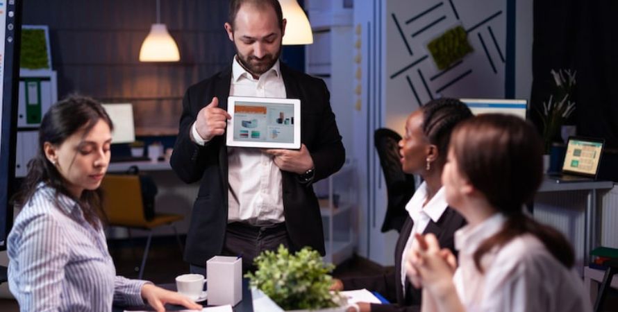 How Can a Columbus Digital Marketing Agency Turn Social Media Traffic into Paying Customers?